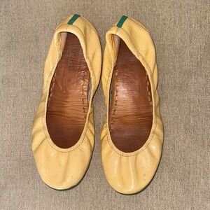 Tieks Yellow Leather Women's Flats. Size 9